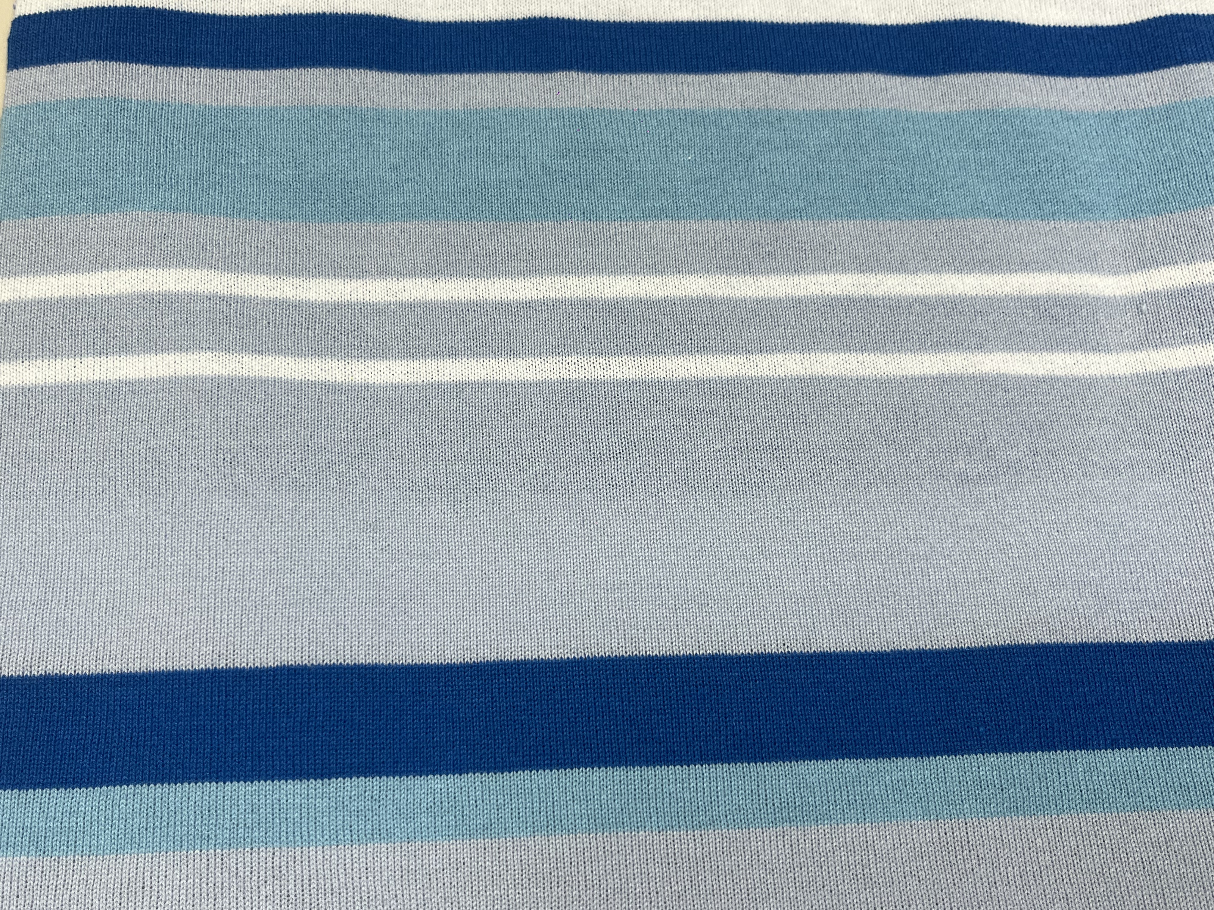 Stripe sample 041