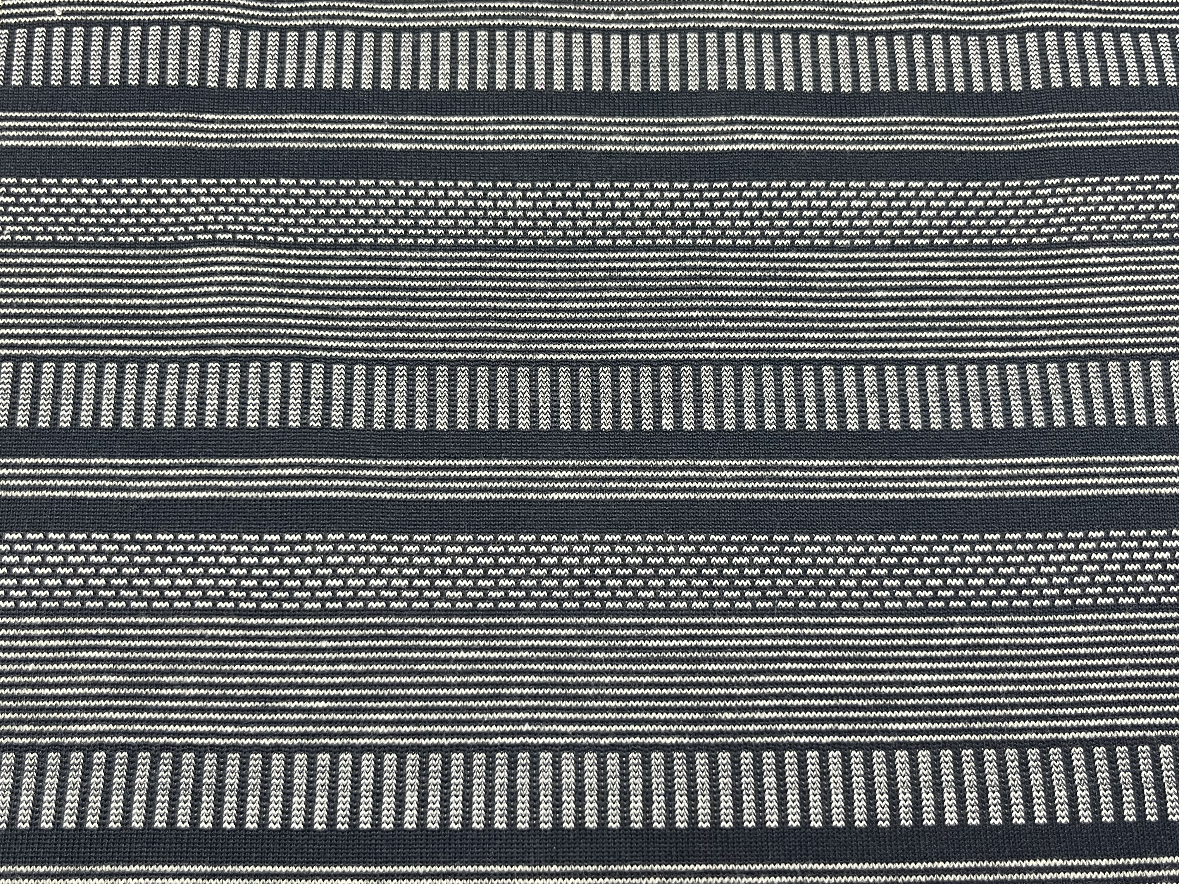 Stripe sample 033